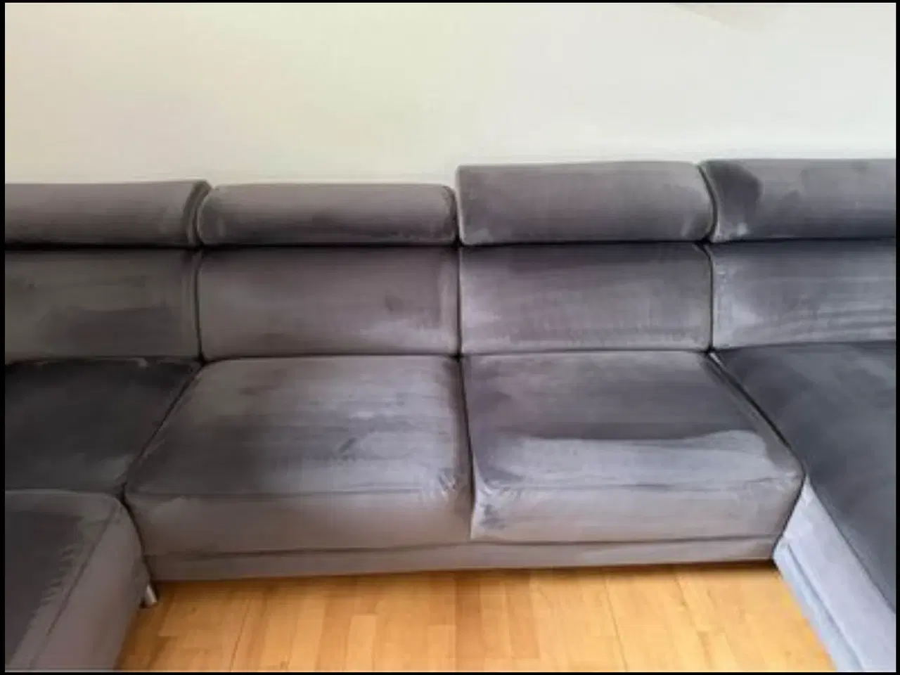 Billede 4 - Dejlig velour sofa