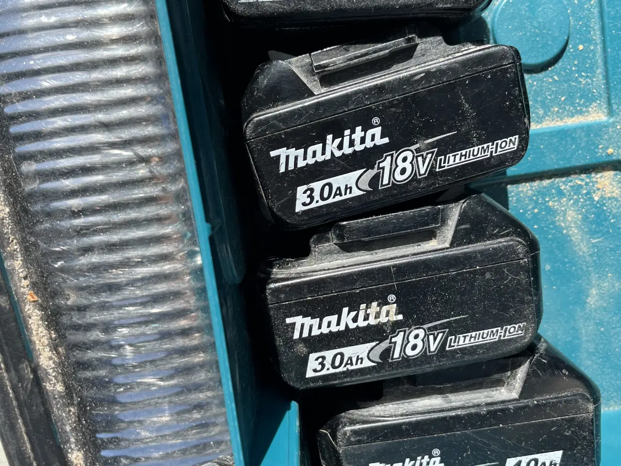 Billede 1 - Makita batterier med olpader