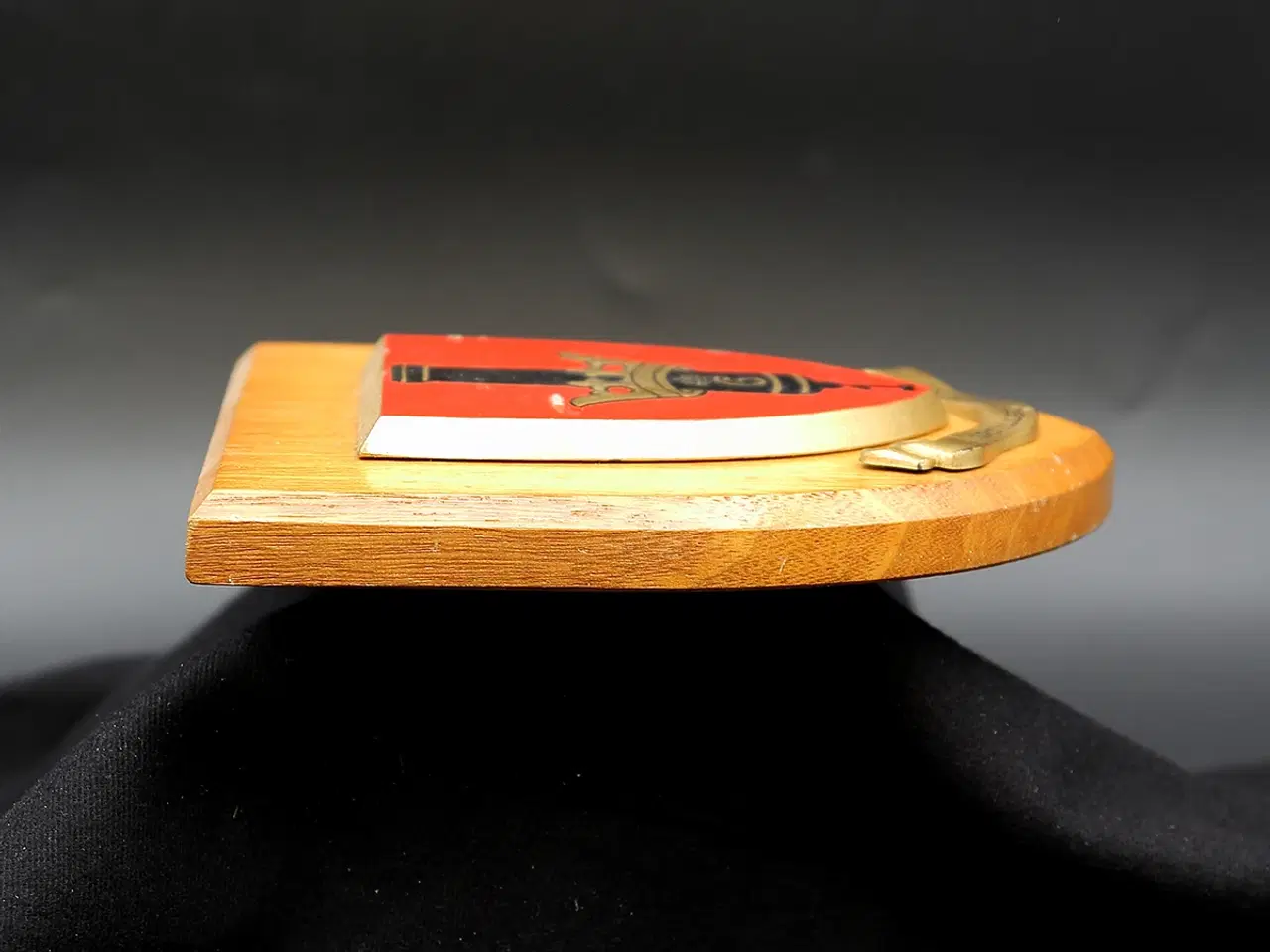 Billede 5 - Artilleri mindeskjold 1985