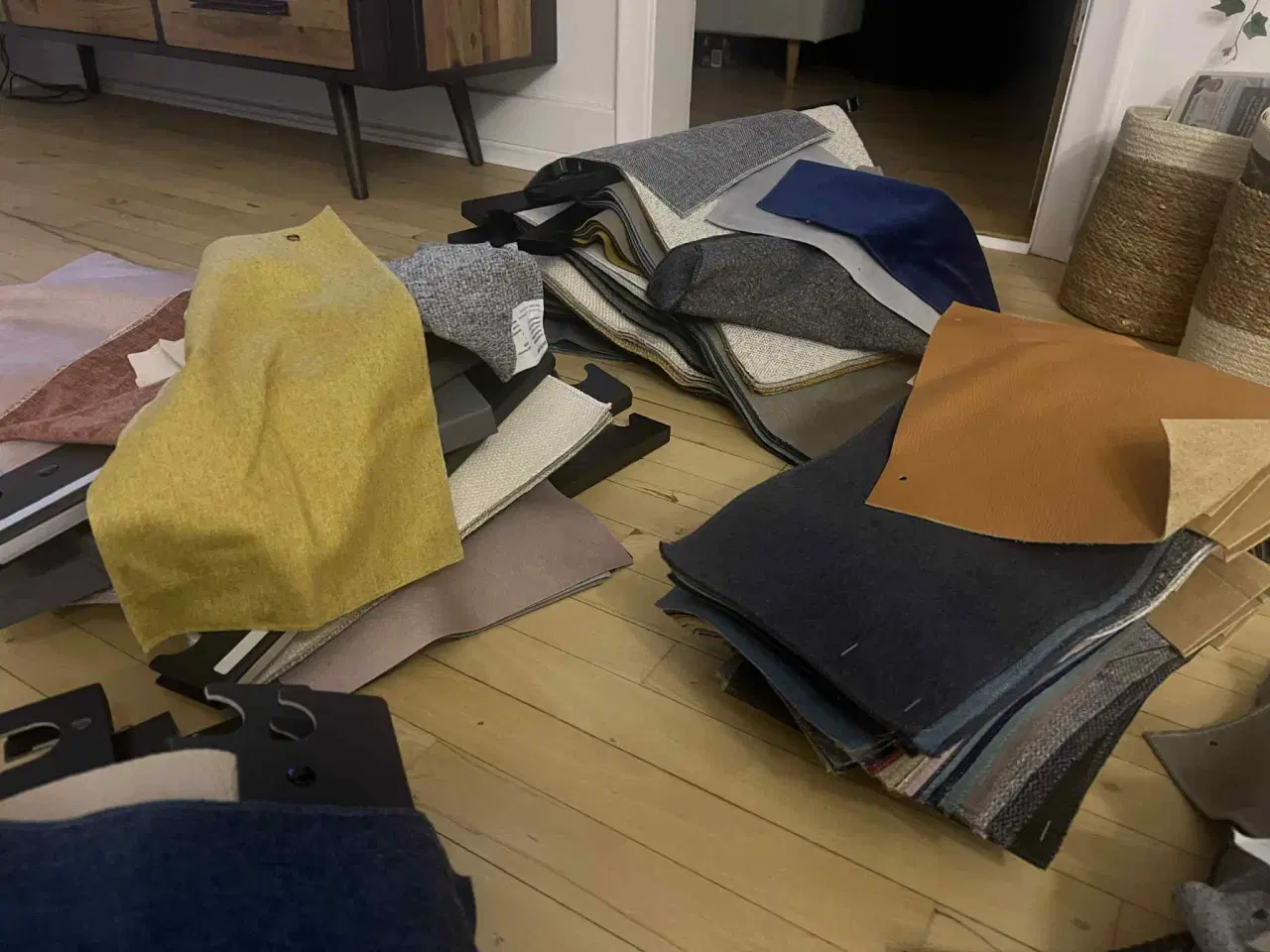 Billede 3 - Over 200 meter stof