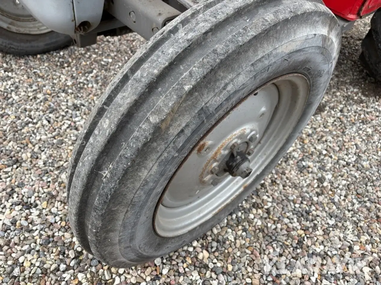 Billede 10 - Veterantraktor Massey Ferguson 135