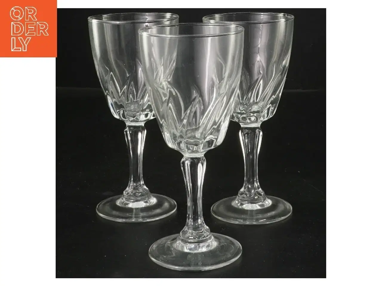 Billede 1 - Vinglas sæt, 3 stk (str. 3 stk Ø 6,5 cm længde 14 cm)