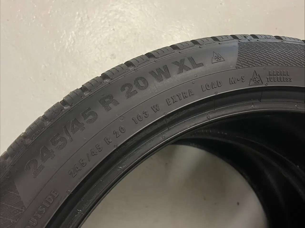 Billede 3 - Continental WinterContact TS850P - 245/45 R20