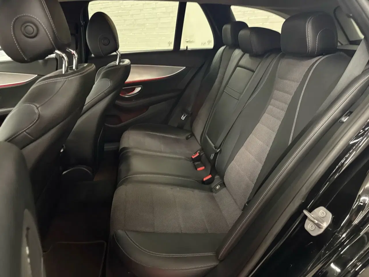 Billede 9 - Mercedes-Benz E220 d T 2,0 D Avantgarde 9G-Tronic 194HK Stc Aut.