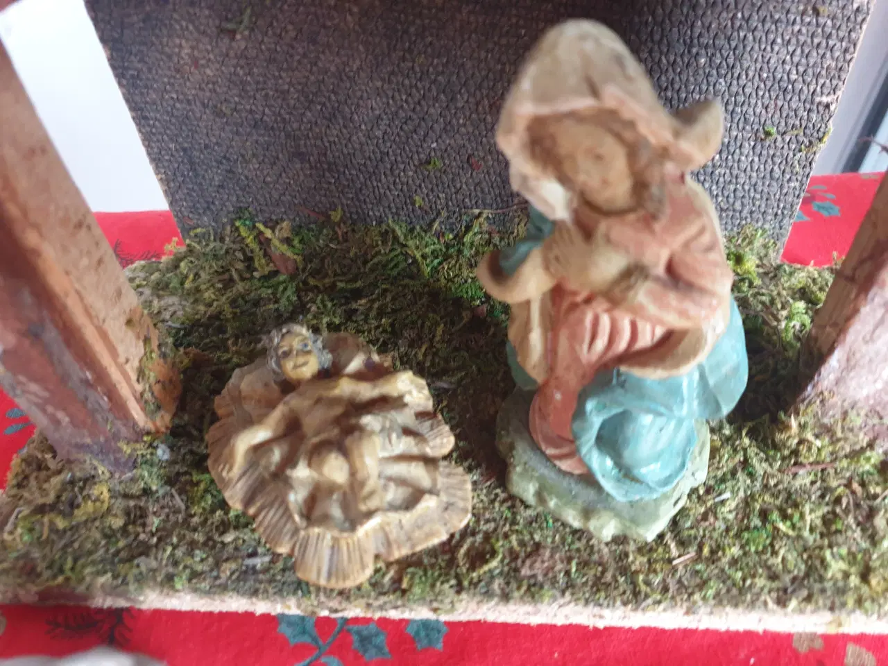 Billede 5 - Stalden i Betlehem . Gammel Krybbescene