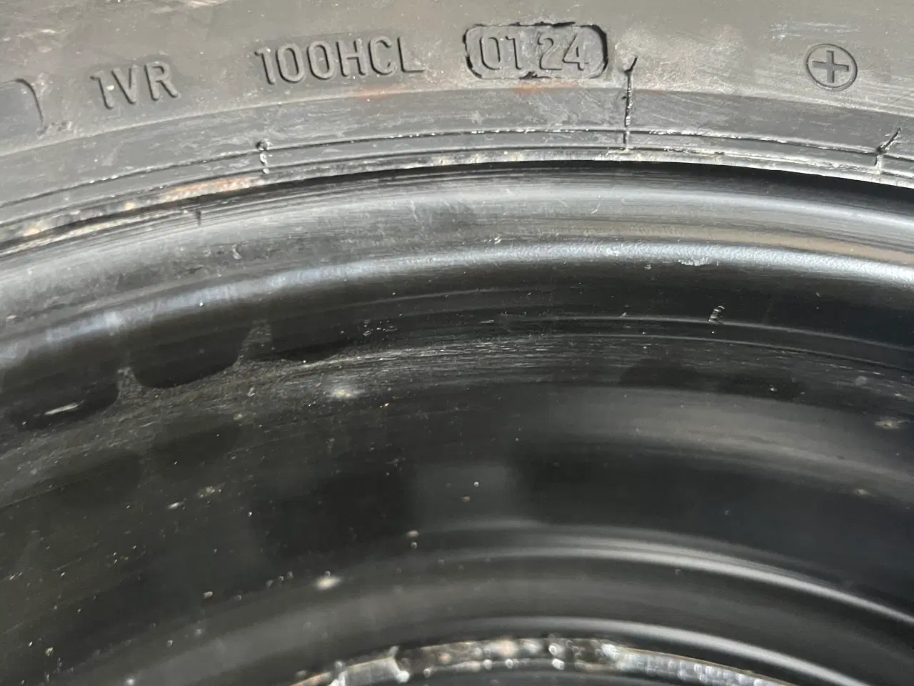 Billede 3 - 19” originale Enyaq IV60 vinterhjul