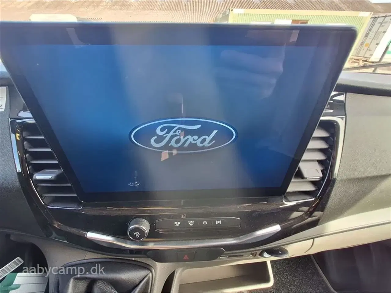 Billede 7 - 2025 - Benimar Tessoro 463 UP   Solcelle. markise. tv. 5 selepladser. batteri. helårsdæk. p-sensor for og bag. Bakkamera.