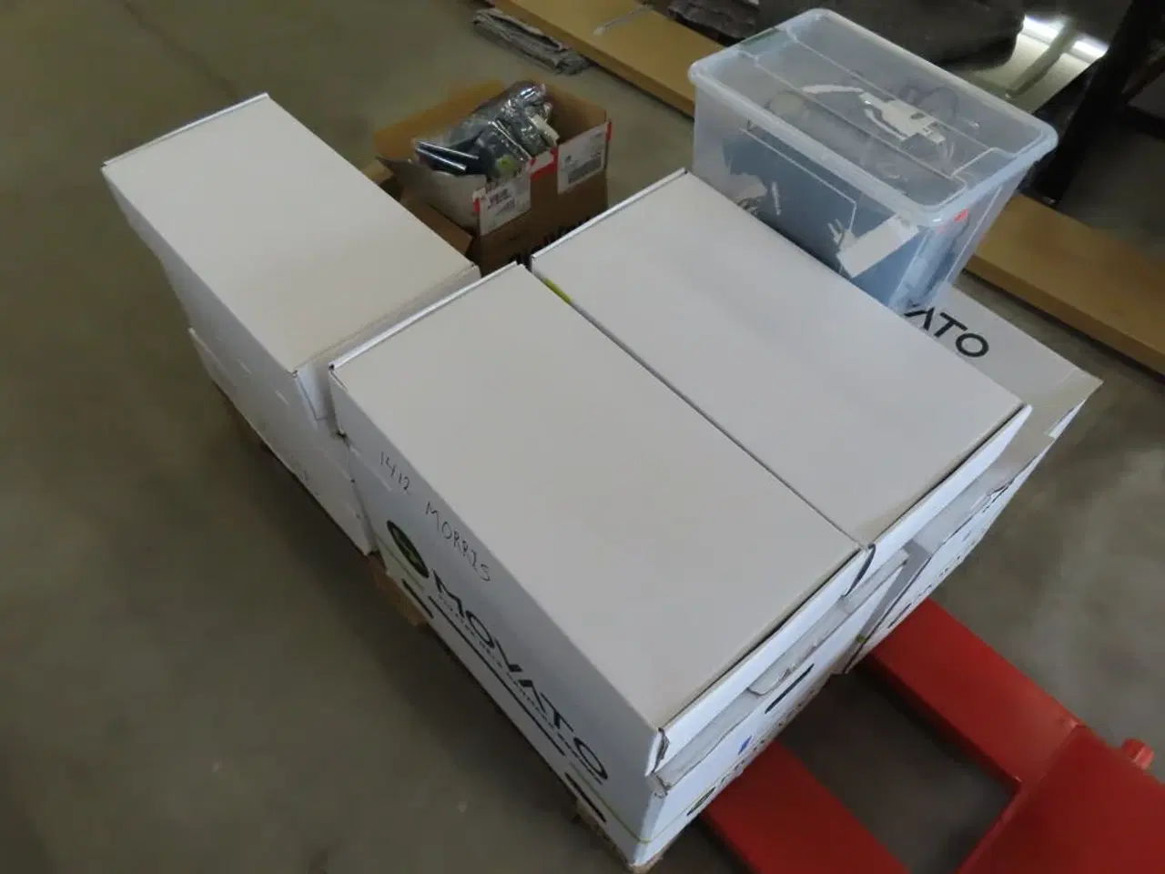 Billede 45 - Palle med rester fra TC ELECTRONIC