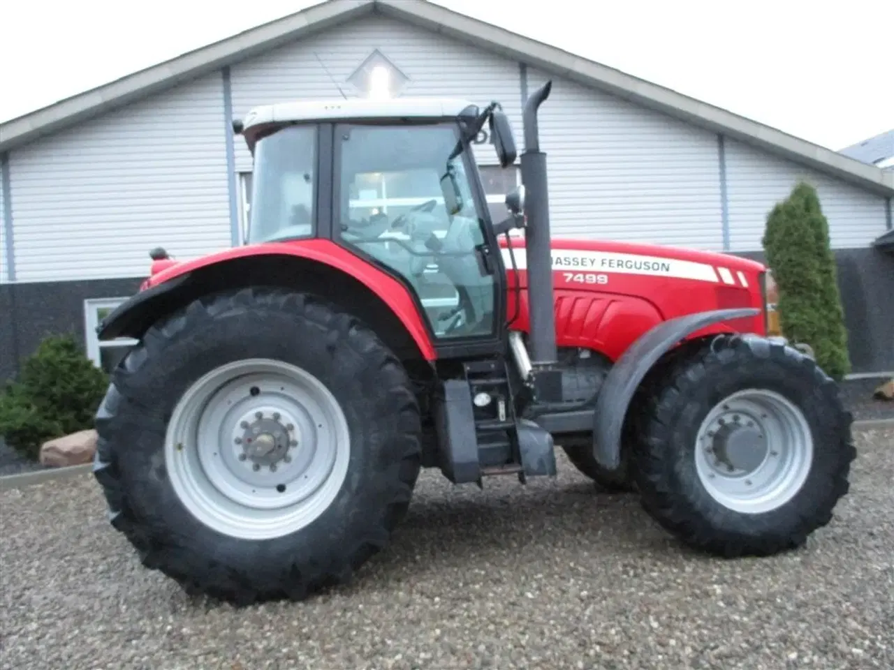 Billede 14 - Massey Ferguson 7499 Dyna VT med frontlift, affejederet foraksel og affejederet kabine på