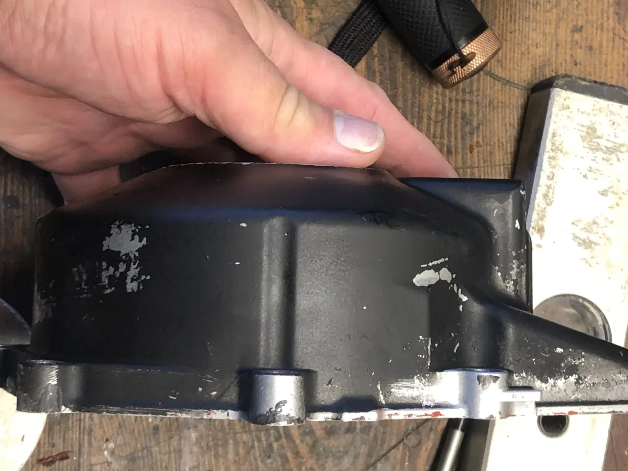 Billede 2 - KØBES til Yamaha R6. Motordæksel