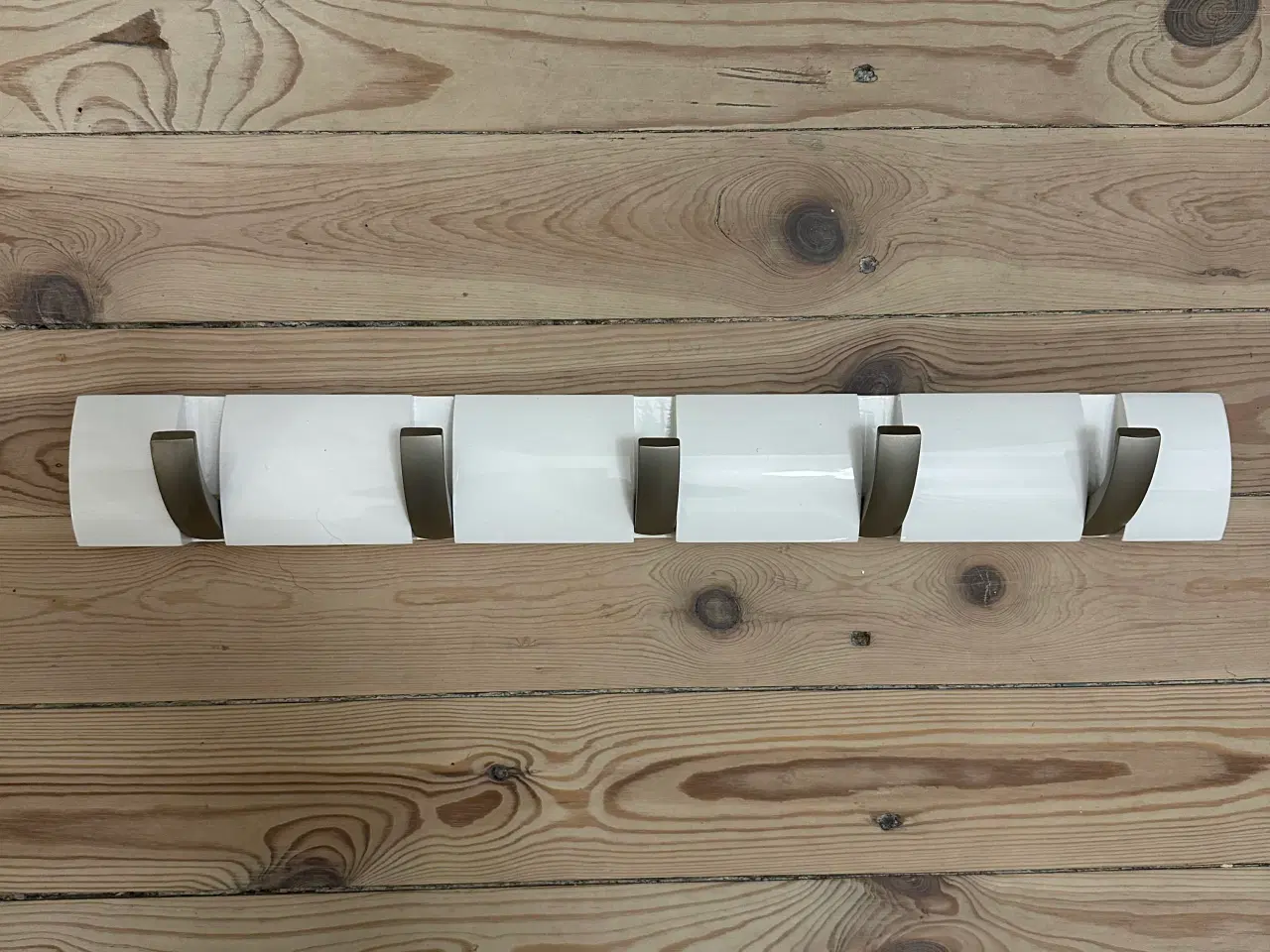 Billede 3 - Knagerække m. 5 knager