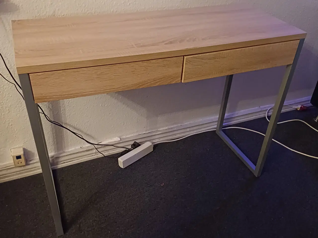 Billede 1 - Fint skrivbord 