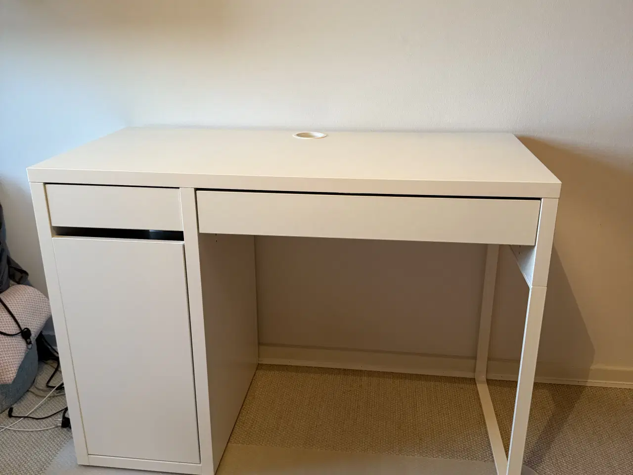 Billede 1 - Super flot skrivebord mrk. Micke