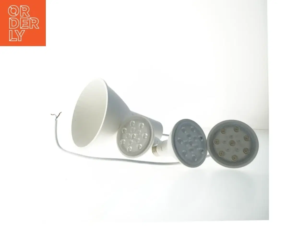 Billede 4 - Plante lys pendel med ekstra pærer (str. Lampe. ø. 17,5 cm. længde. og 20 cm. pære. ø. 9,5 cm. længde. 12 cm)