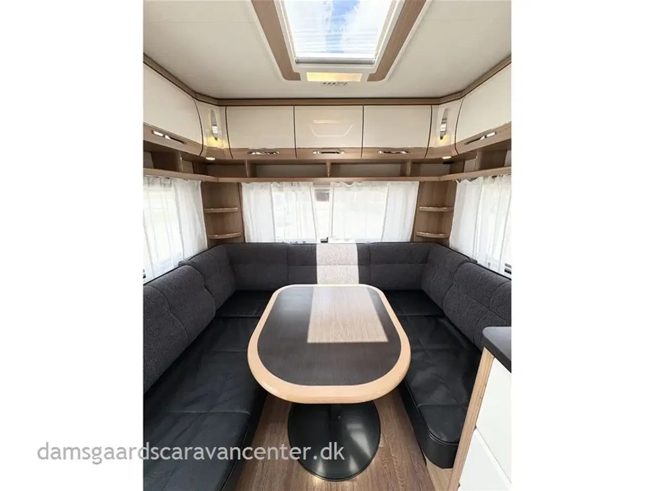 Billede 6 - 2019 - LMC Musica 470 D   Franskseng-Gulvtemp.-Mover-Telt