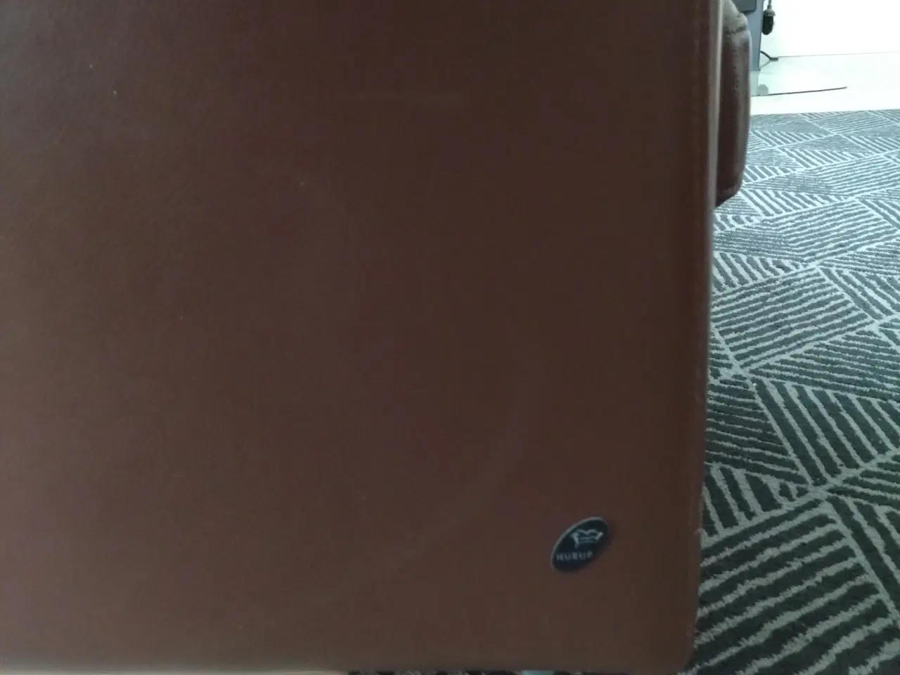 Billede 3 - Brun 2 persons Hurup lædersofa