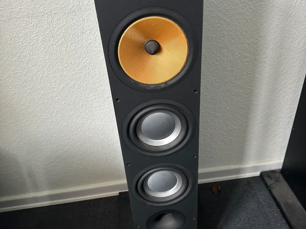 Billede 7 - B&w 683 har de originale papkasser til dem