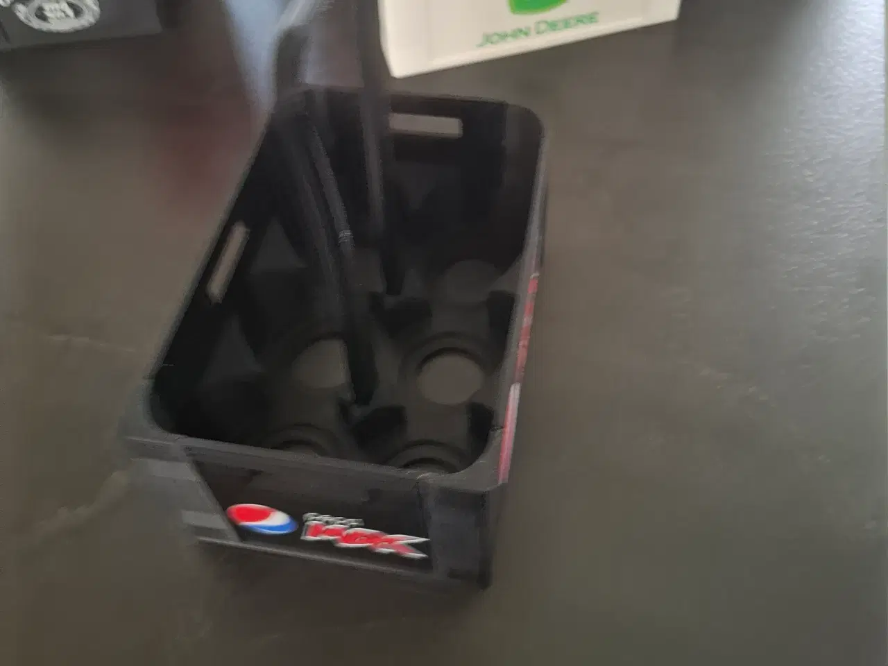 Billede 5 - đ„€ Pepsi Max kasse â gaveidĂ© til Pepsi-elskeren đ