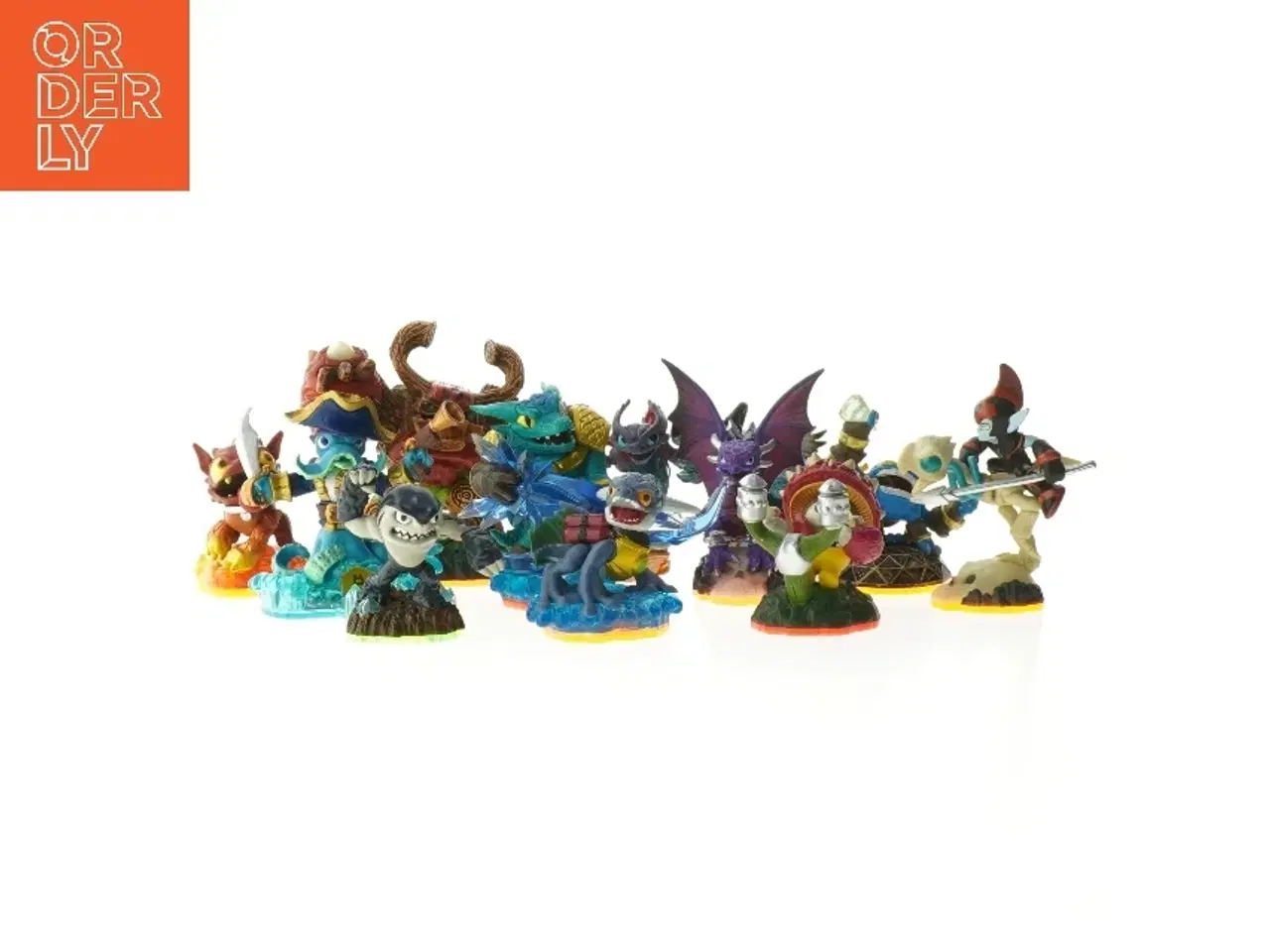 Billede 1 - Skylanders figurer, samling af karakterer fra Skylanders (str. 7-10 cm)
