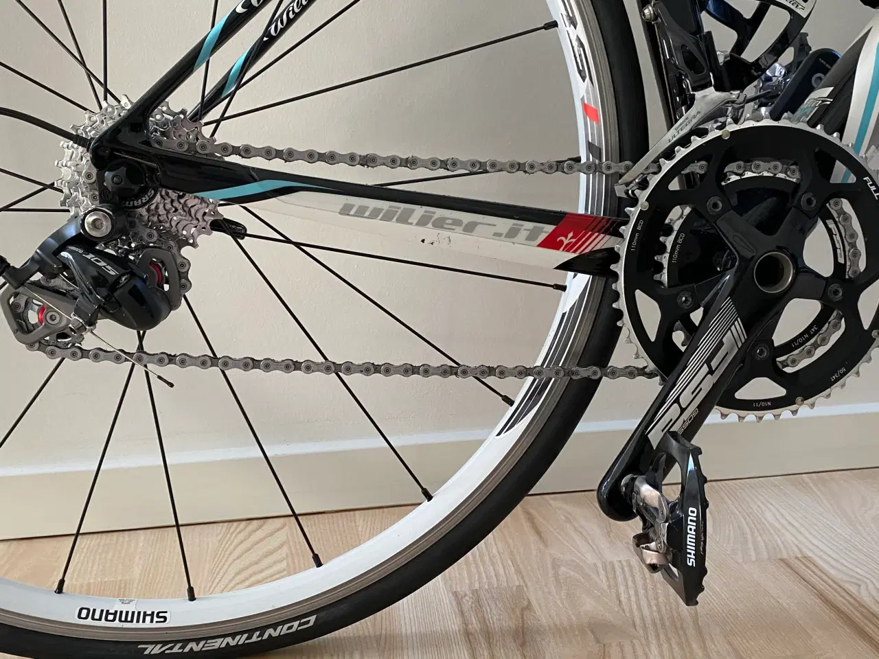 Billede 3 - Lækker Wilier Stella dameracercykel
