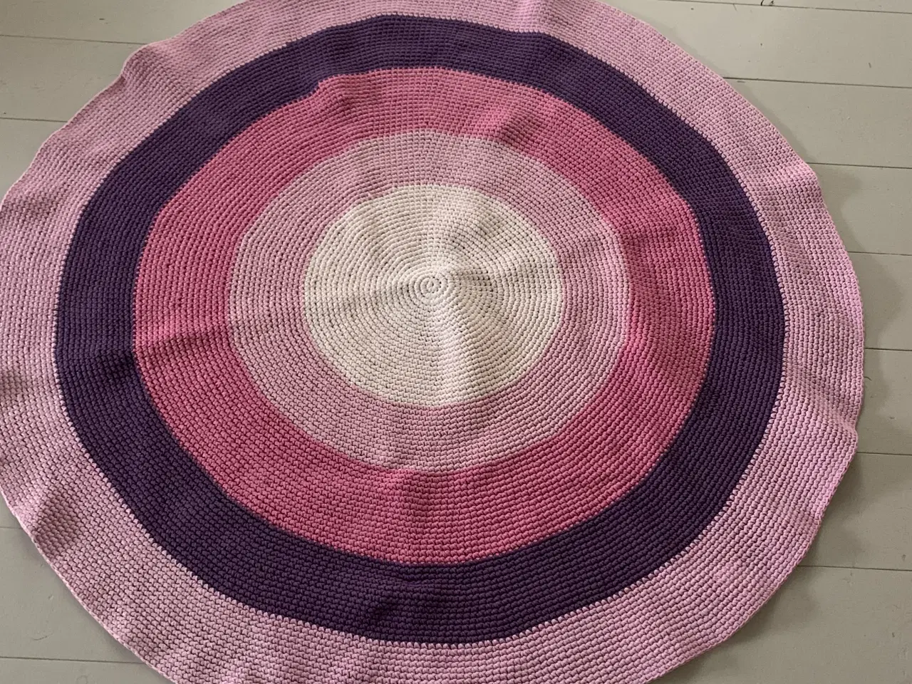 Billede 2 - Hæklet tæppe fra Sebra 