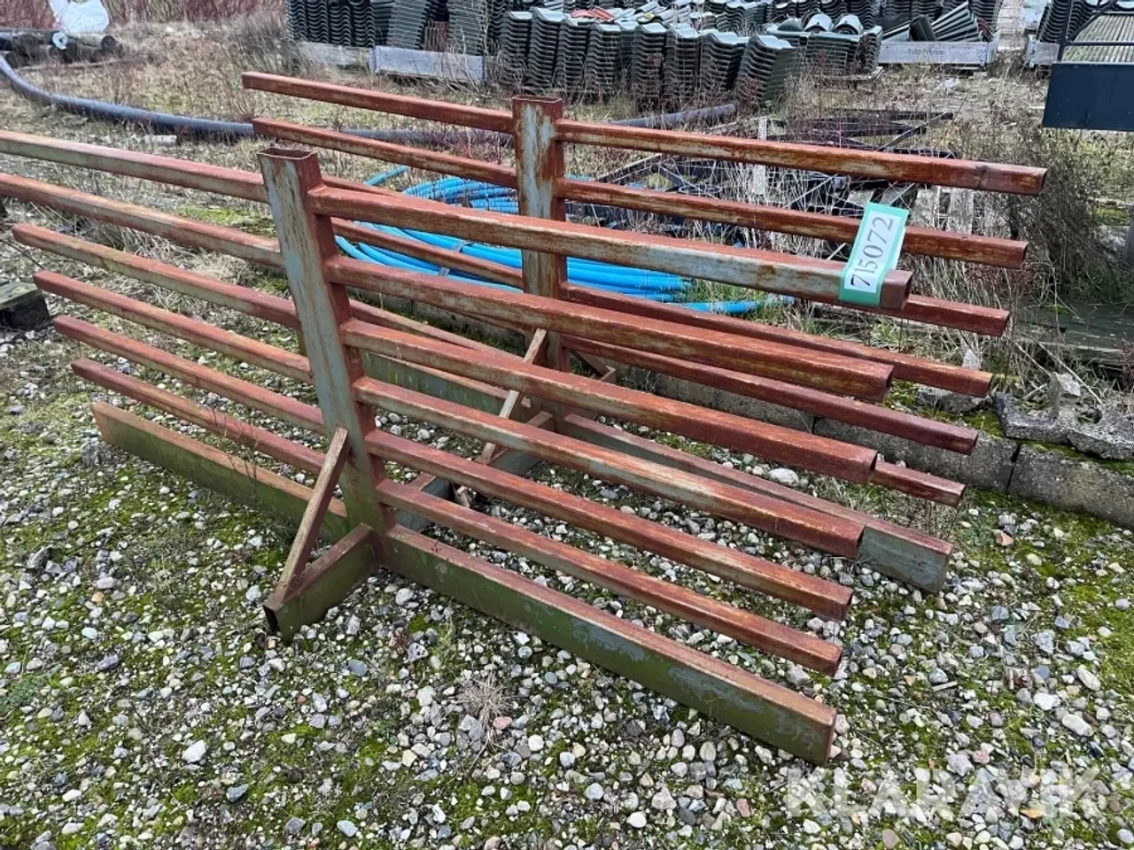 Billede 1 - Jern reol 2 styk