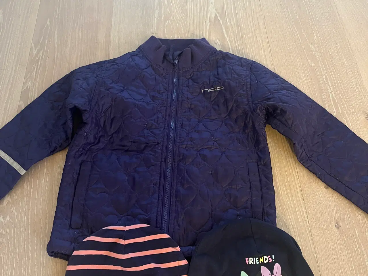 Billede 1 - Thermojakke og huer