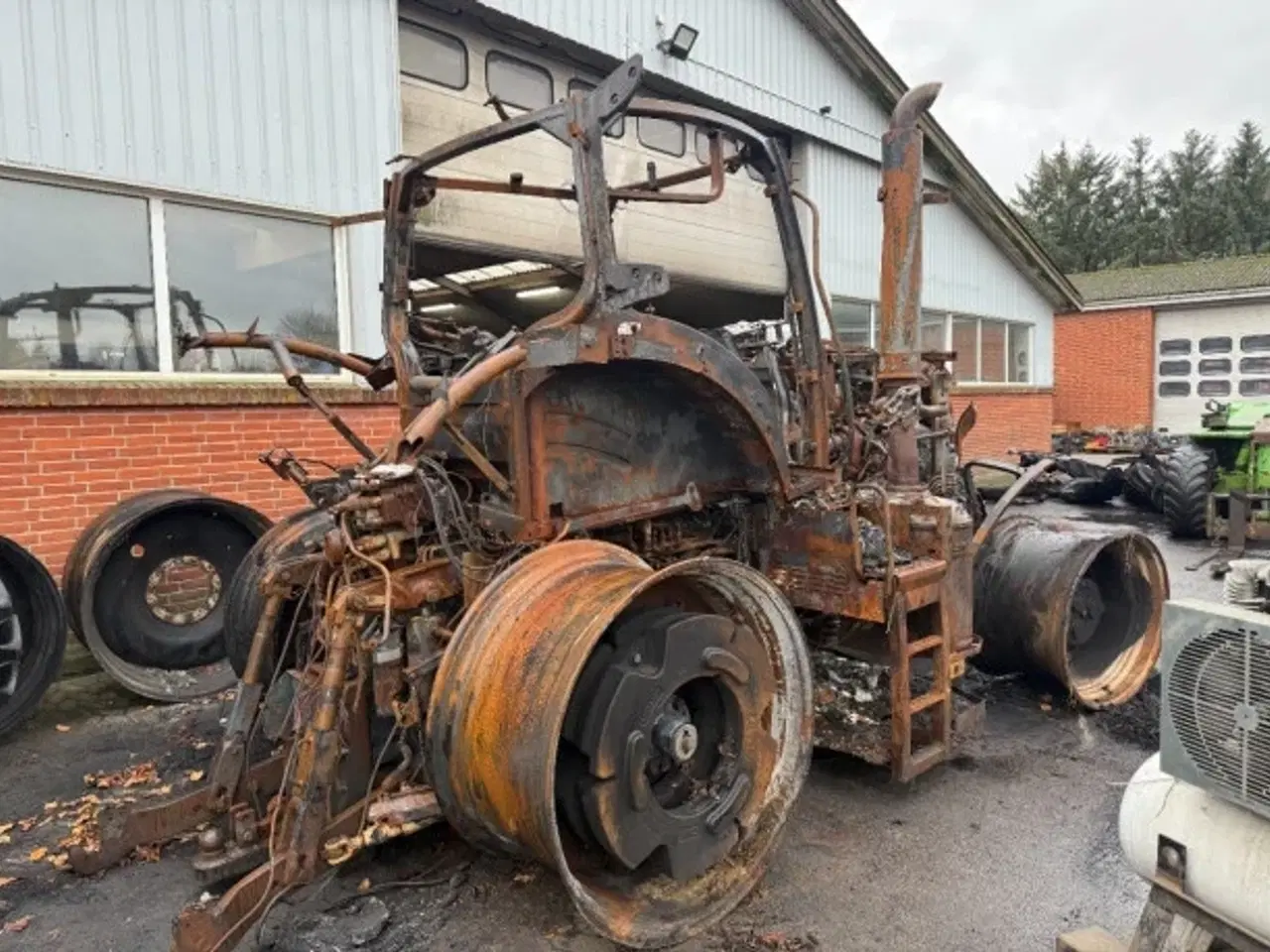 Billede 5 - New Holland T7.315 Sælges i dele/For parts