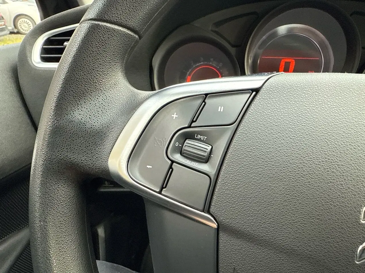 Billede 10 - Citroën C4 1,4 VTi Attraction 95HK 5d