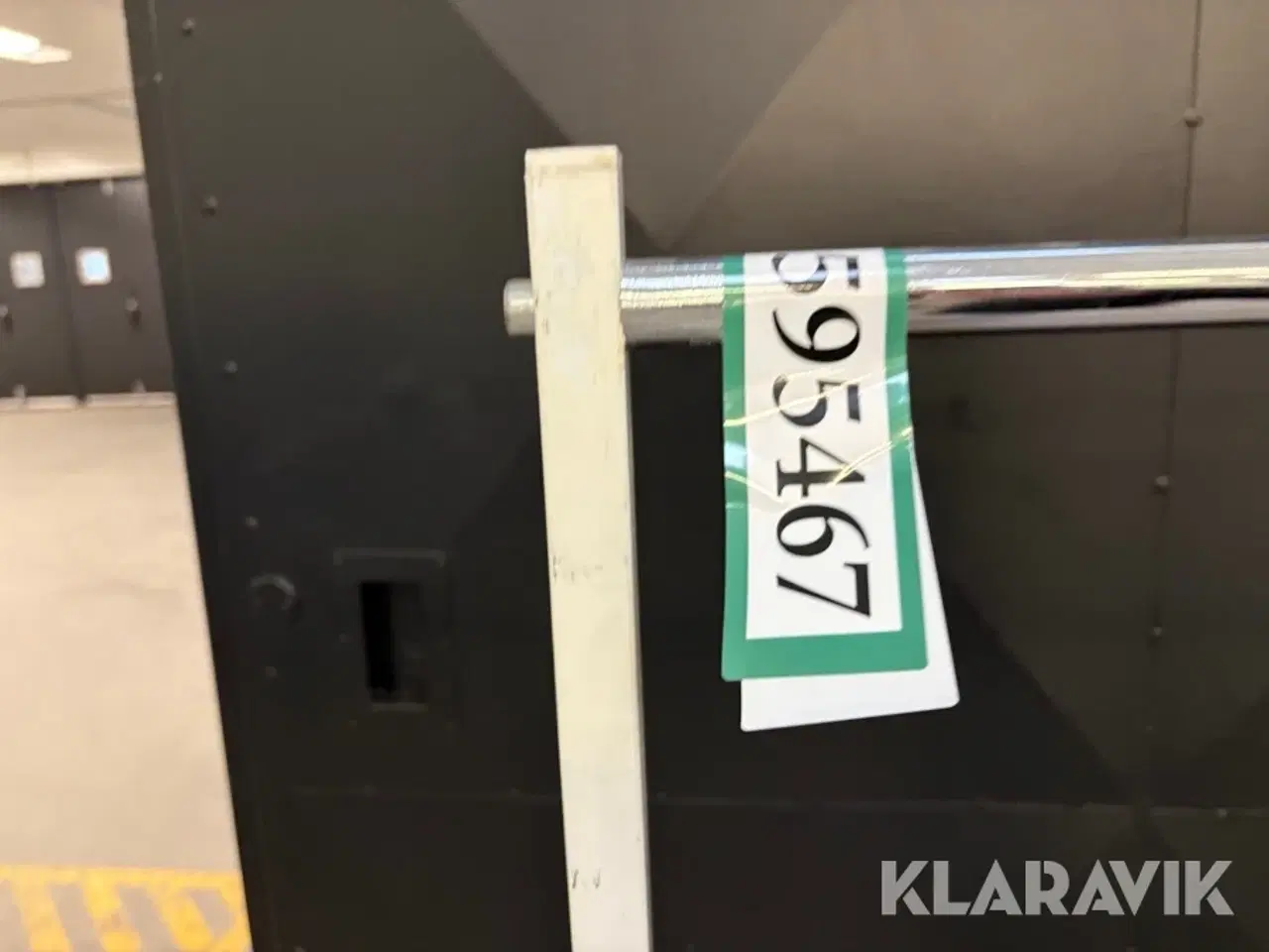 Billede 7 - Butiksinventar / tøjstativer 110 styk