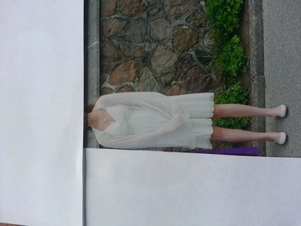 Billede 5 - fin råhvid kjole fra Dollar