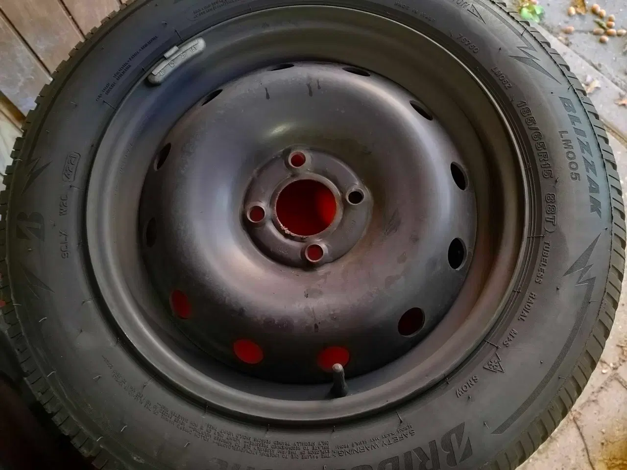 Billede 1 - Bridgestone vinterdæk med fælge 