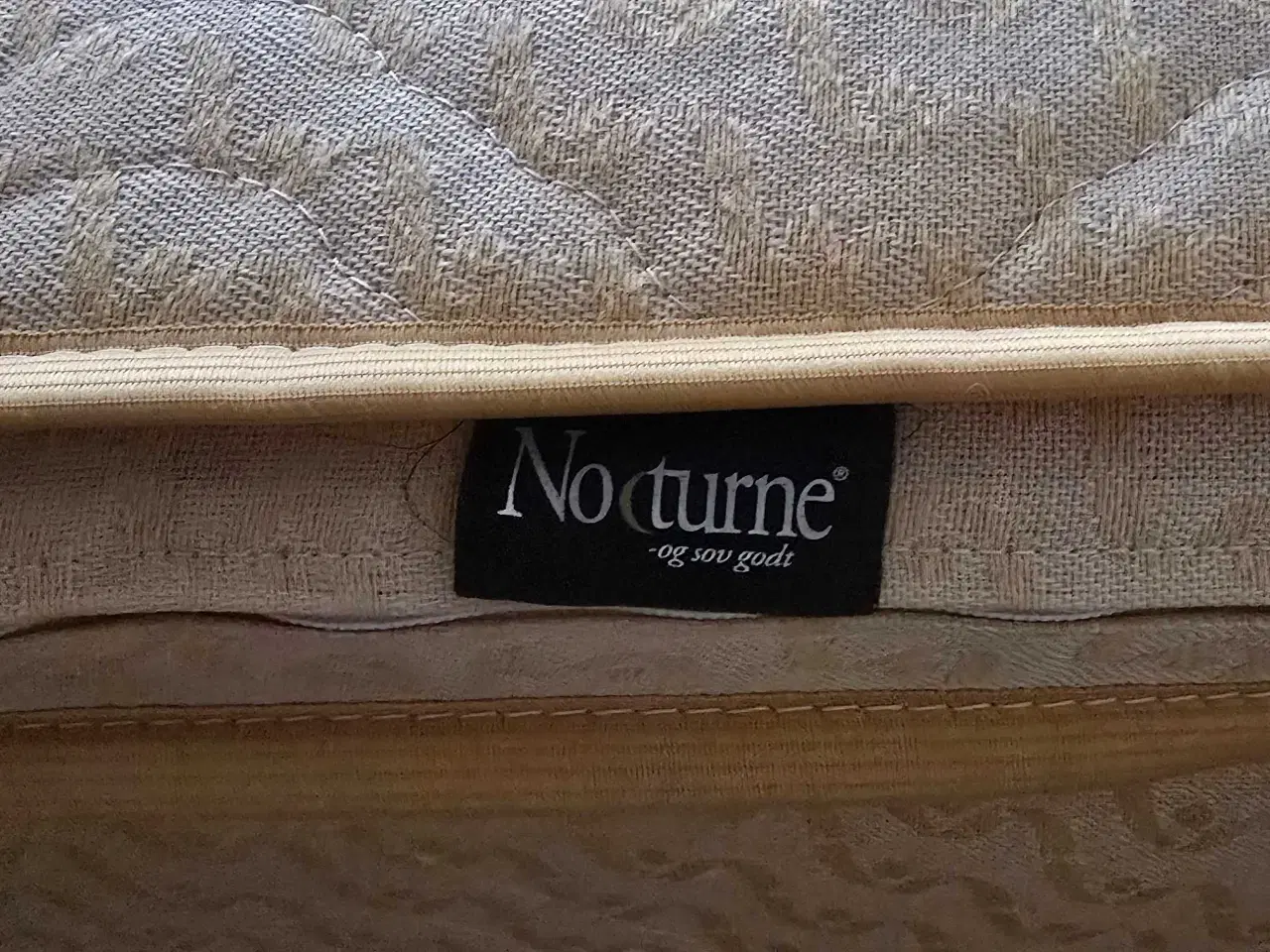 Billede 3 - Nocture boksmadras med topmadras