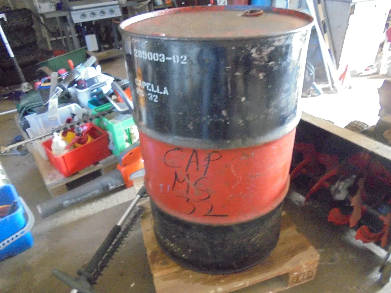 Billede 2 - 200 L Hydraulikolie