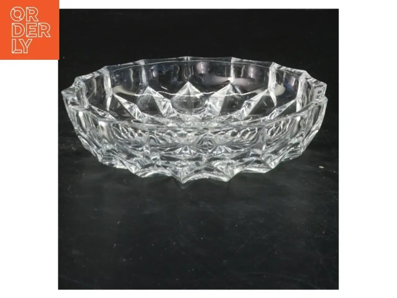 Billede 2 - Glas skåle med stjerne mønster (str. 16x3 cm)