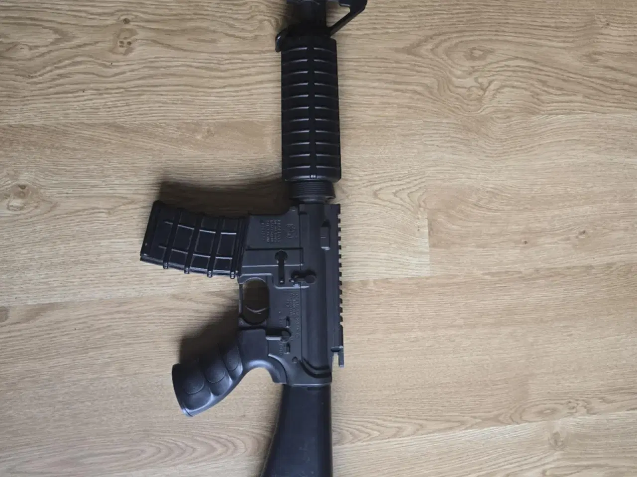 Billede 17 - Hardball gevær, pistoler og andet udstyr