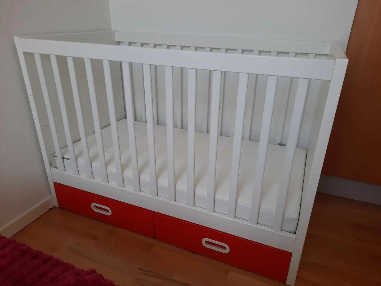 Billede 1 - IKEA Babyseng med madras og skuffer