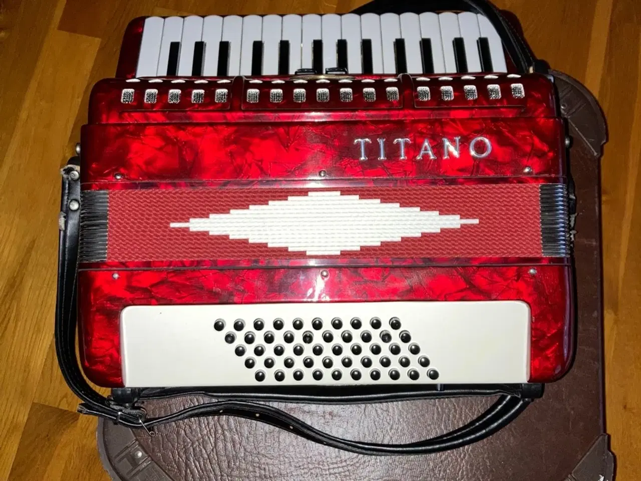 Billede 6 - Harmonika Titano