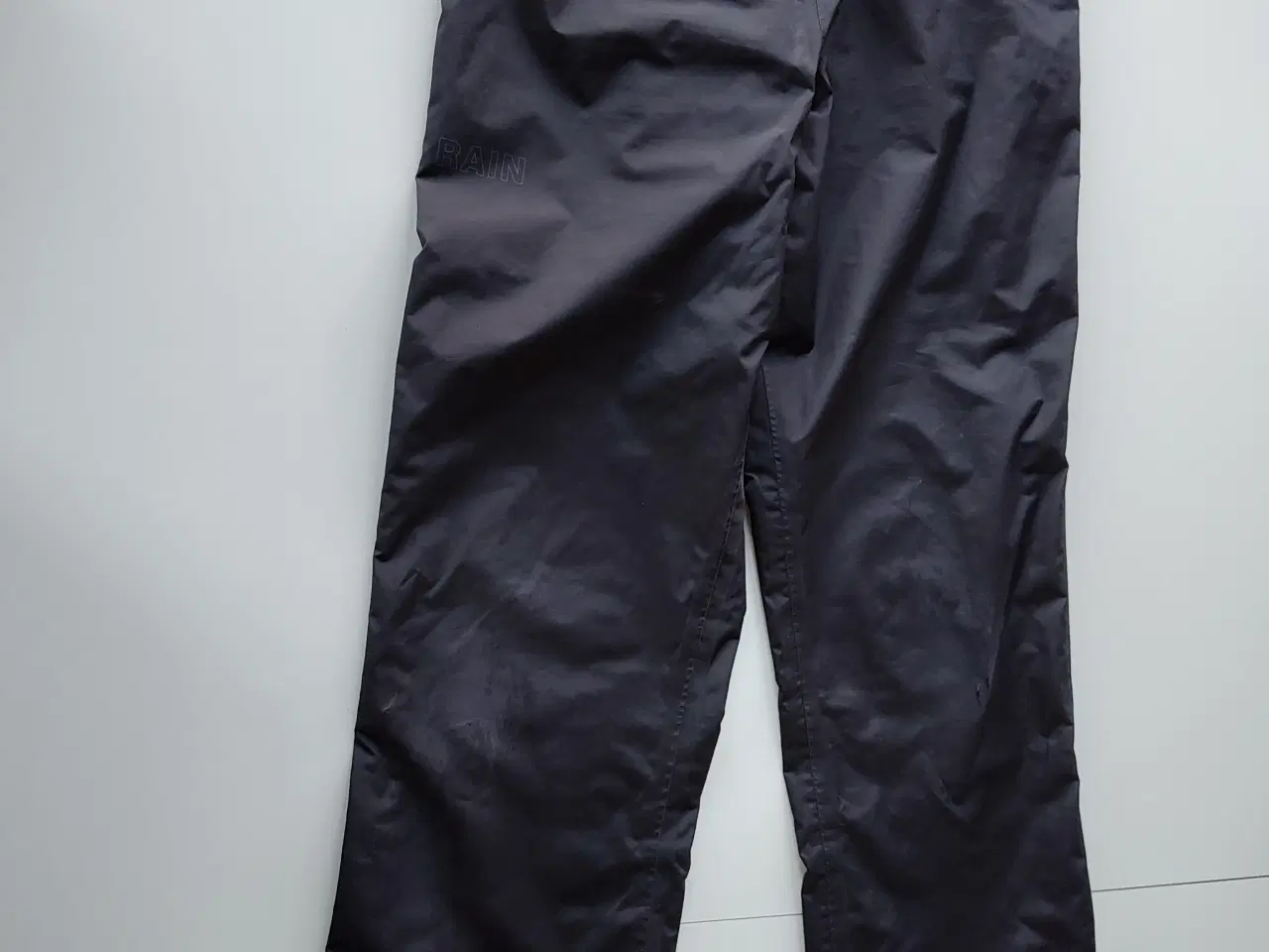 Billede 3 - Regntøj sort, str.152/158