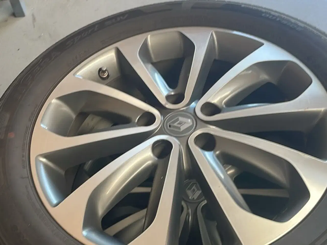 Billede 1 - Alufælge med dæk