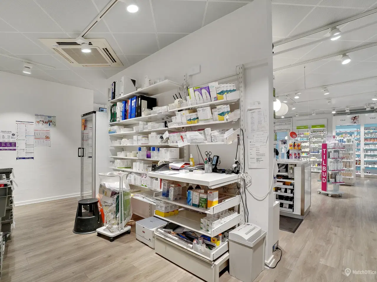 Billede 7 - 141 kvm. synlig butik i Nyborg - off. parkering lige foran