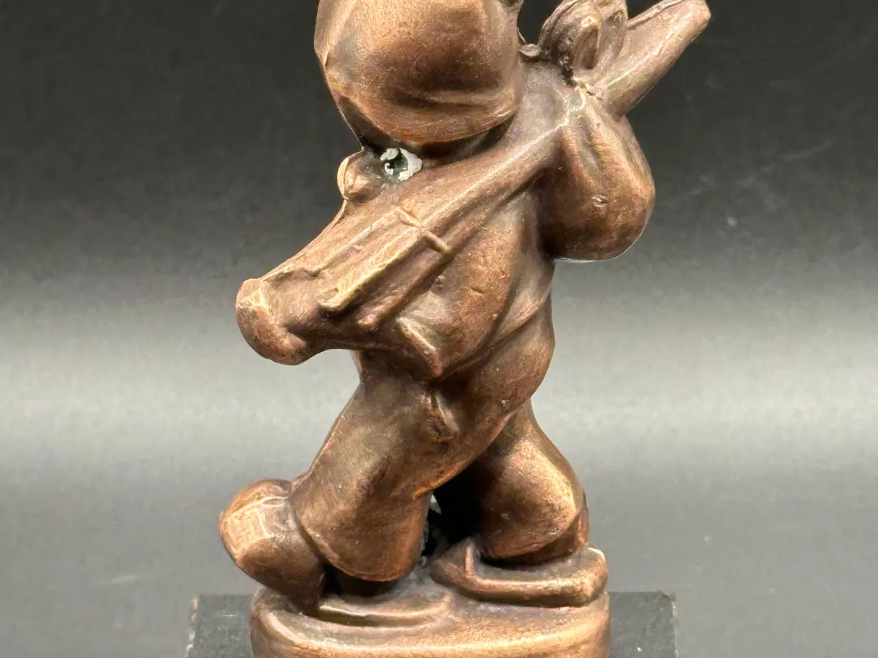 Billede 4 - Antik bronze figur af lille vagabond sælges