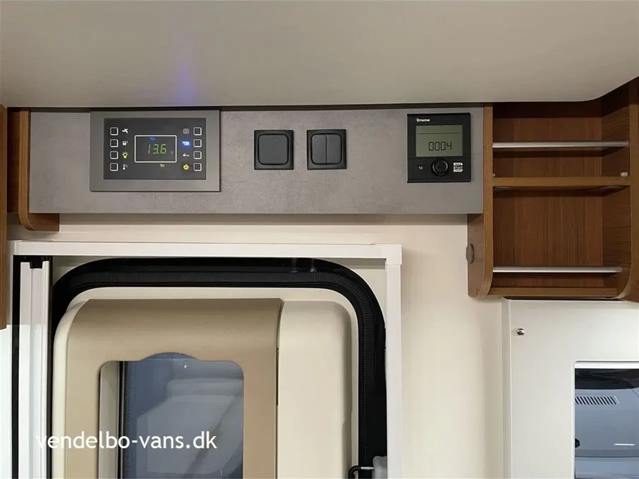 Billede 6 - 2026 - Elnagh Baron 565   Enkeltsenge over garagen og el-hæve/sænkeseng over siddegruppen - 5 S. selepladser