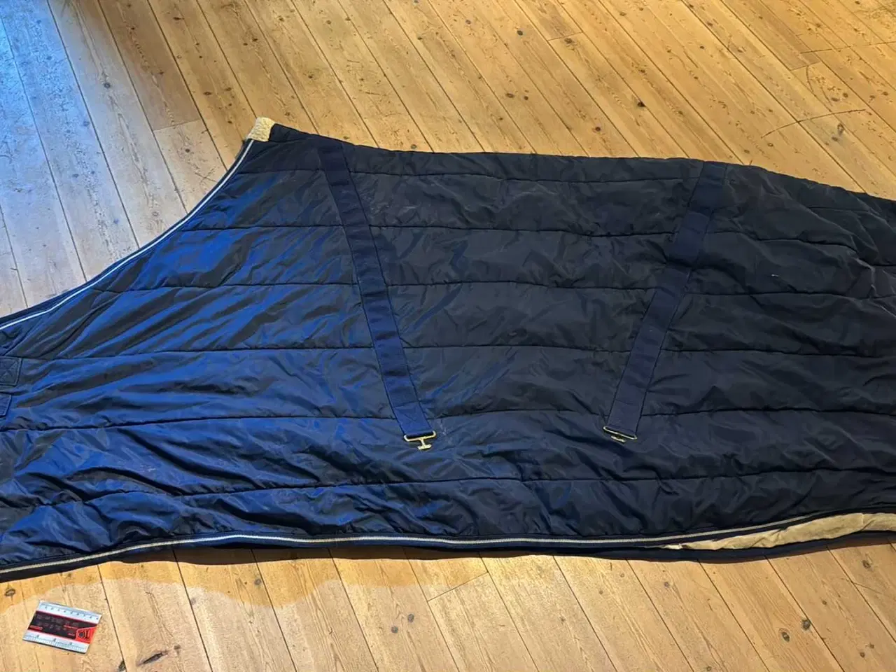 Billede 2 - Eskadron stald dækken 