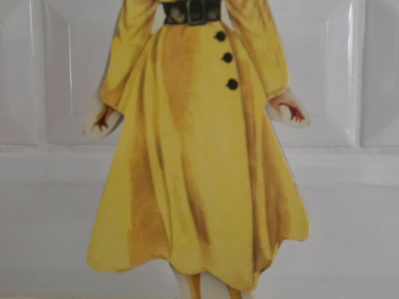 Billede 6 - Påklædningsdukke