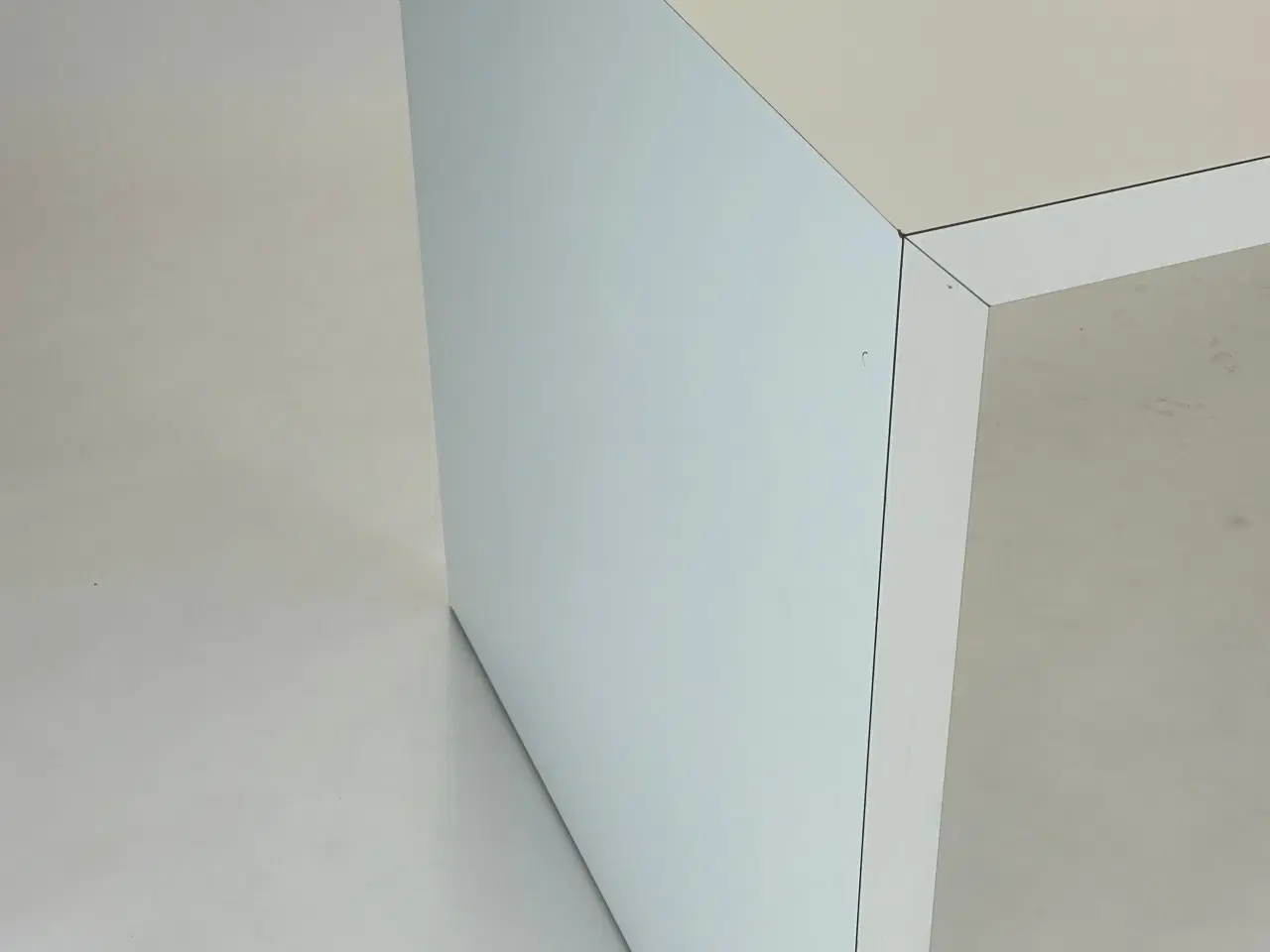 Billede 3 - Hvidt Mødebord fra Magnus Olesen