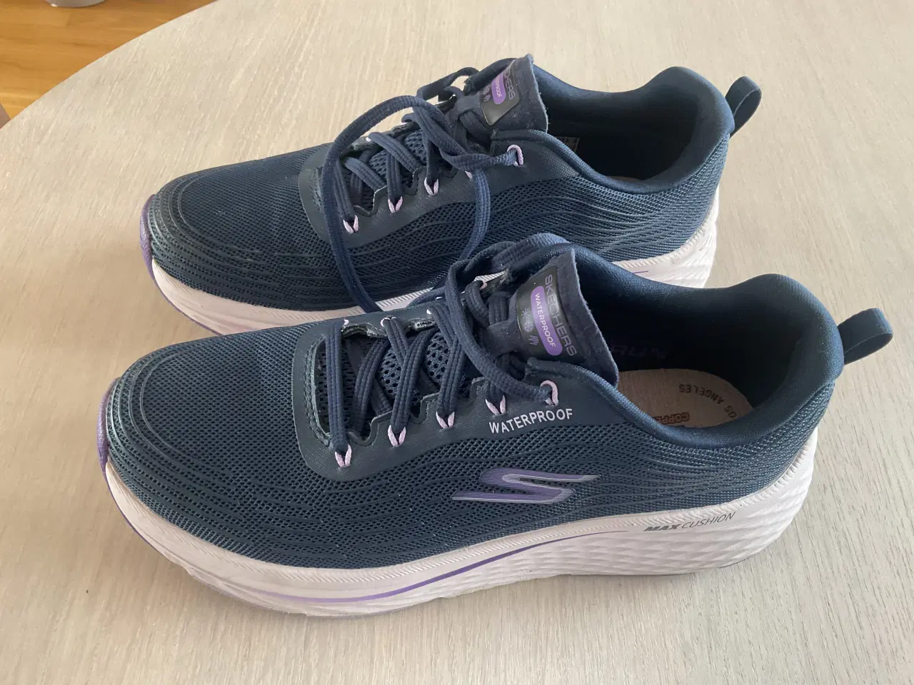 Billede 1 - Super lækker sketchers waterproof str 38