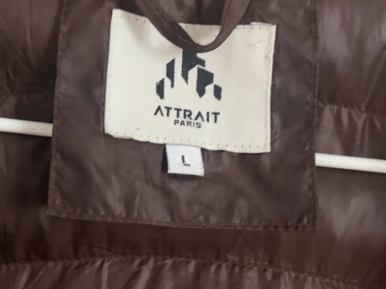 Billede 3 - Brun skinnende puffer jakke