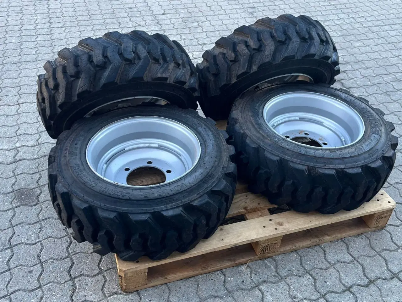 Billede 4 - Mitas 10-16,5 komplethjul minilæsser