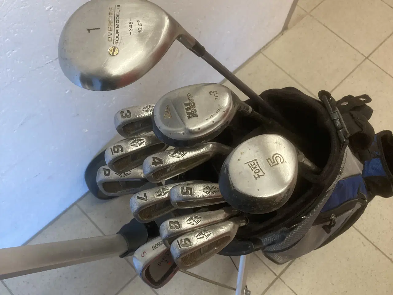 Billede 2 - Golfsæt komplet. Alu vogn, Bag, og køller og jern.